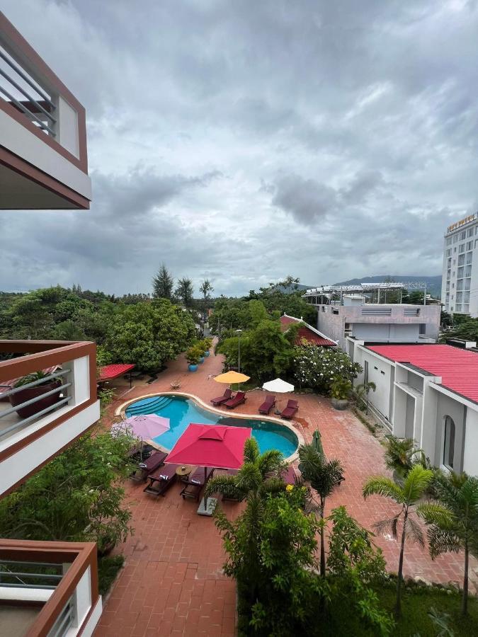 The Moon Kampot Boutique Hotell Eksteriør bilde