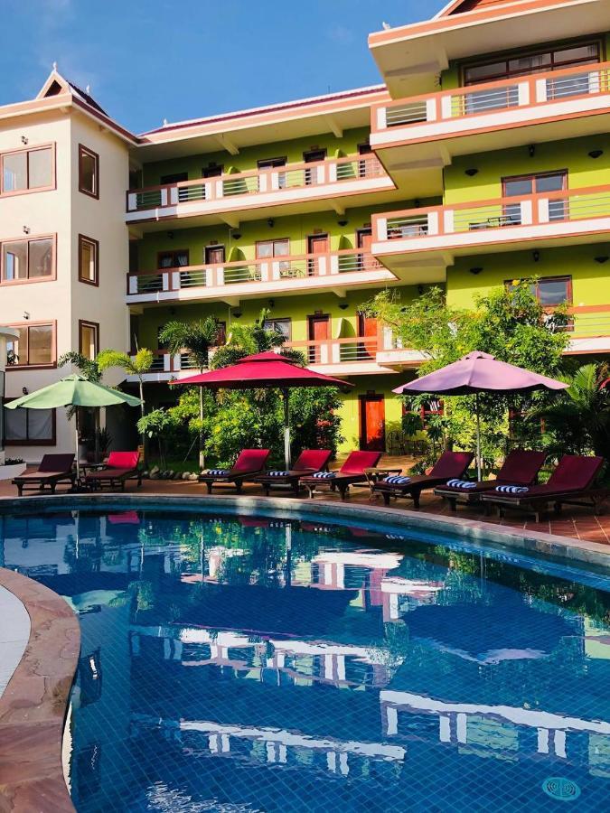 The Moon Kampot Boutique Hotell Eksteriør bilde